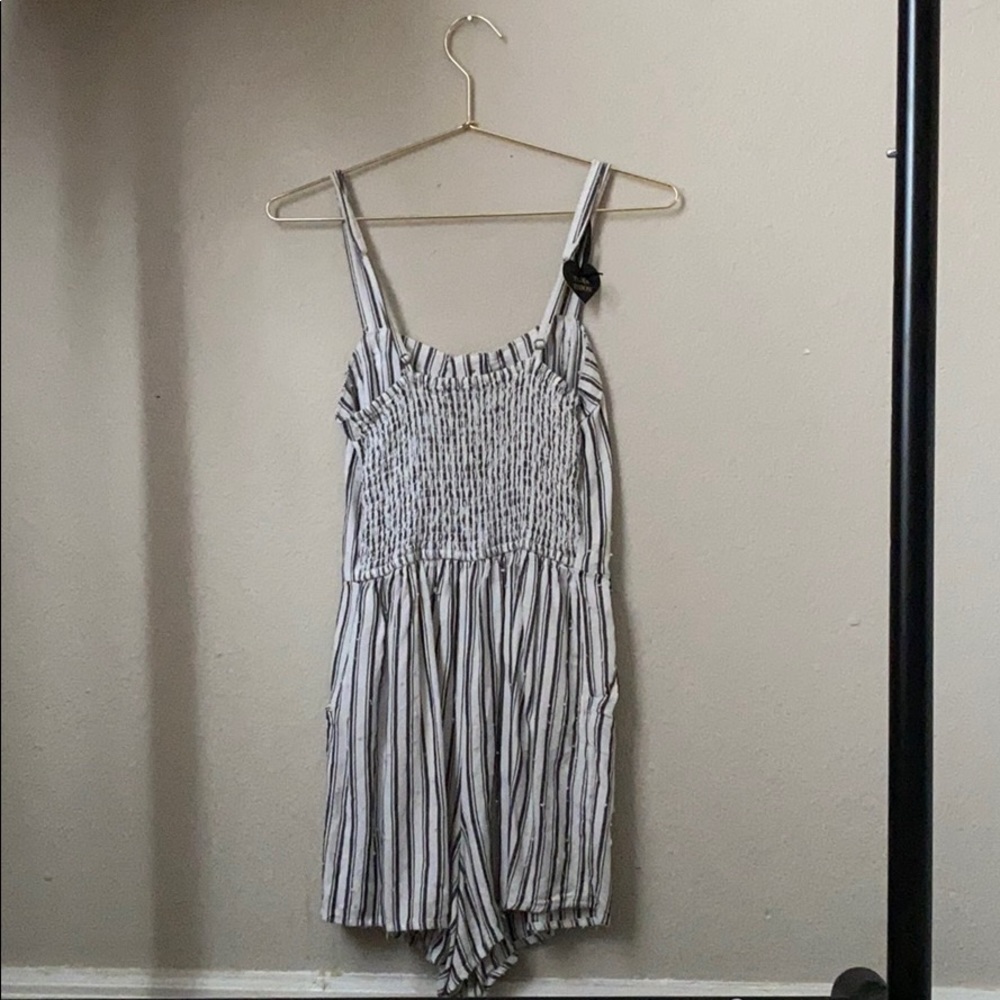 romper - Picture 2 of 2